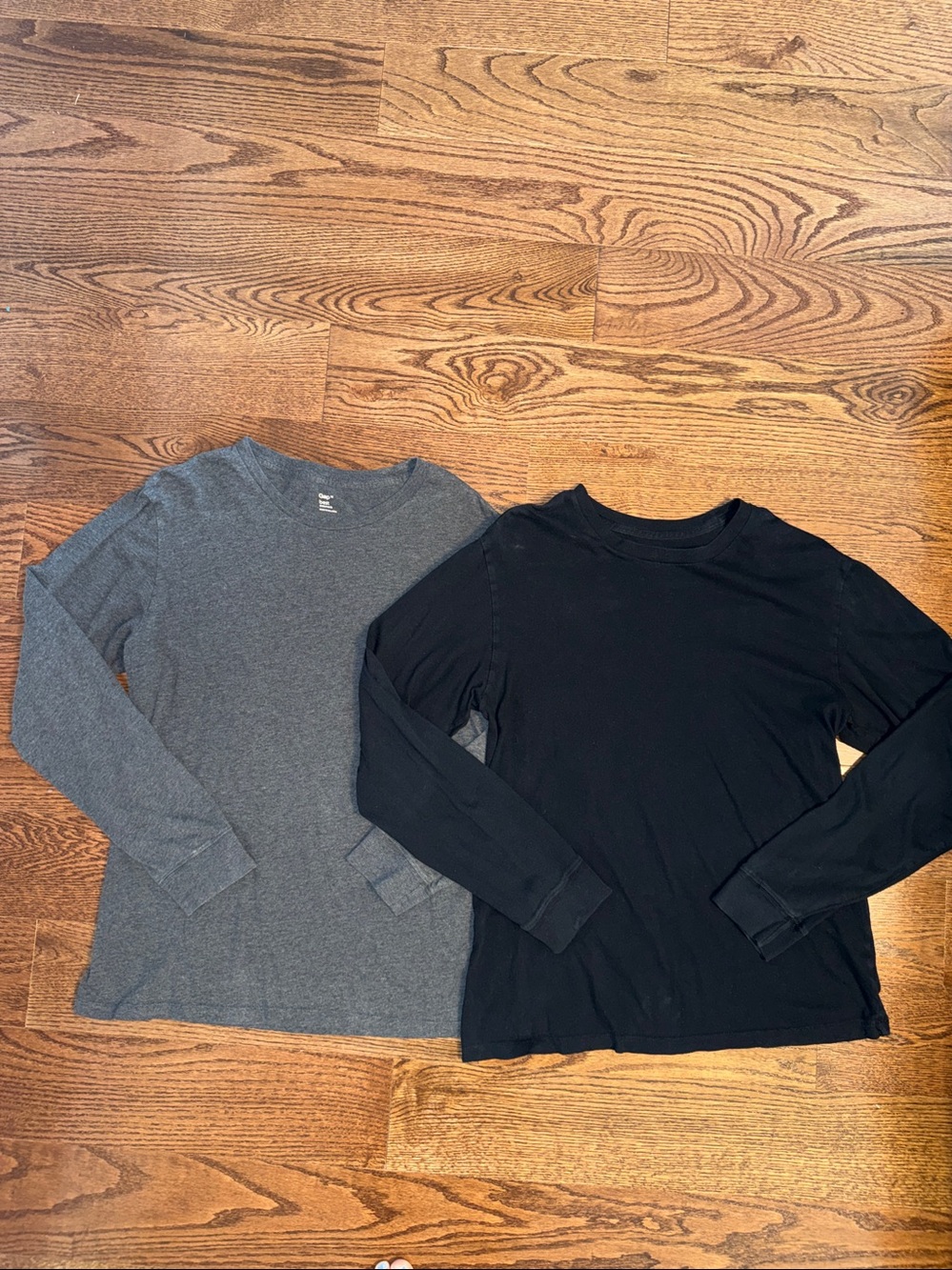Bundle of 2 men’s size medium Gap best crewneck long sleeve shirts.